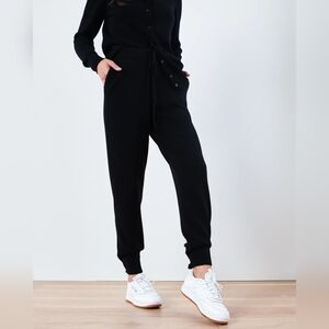 Quince MONGOLIAN CASHMERE NWT SWEATPANTS BLACK